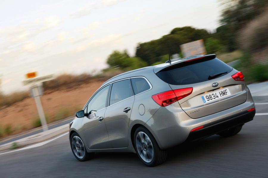  Kia cee&rsquo;d Station Wagon 2012 года  (фото 73 из 89)